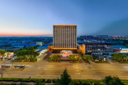 MEHOOD LESTIE Hotel (Nantong Haimen Renminxi Road) Отели рядом со станцией Haimen Railway Station