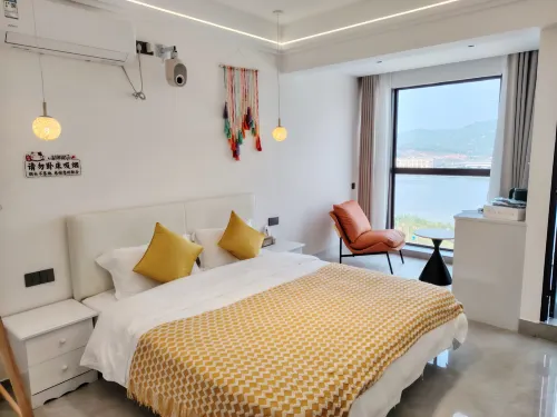 Ningde Qingxinge Homestay (Wanhecheng Commercial Plaza)