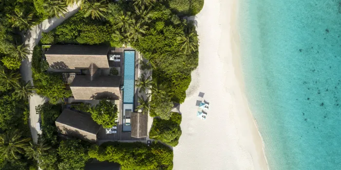 Four Seasons Resort Maldives at Landaa Giraavaru image 2