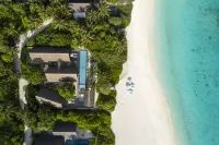 Four Seasons Resort Maldives at Landaa Giraavaru Hotels in Kamadhoo