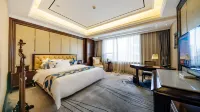 Galactic Garden International Hotel - parking