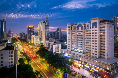 Nanning Jinshuiwan International Hotel ( Nanhu Park Macun Subway Station)