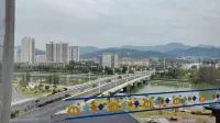 Shangluo Impression Yuehao Hotel - Bjergudsigt