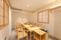 Xinfeng Tea House Hotel