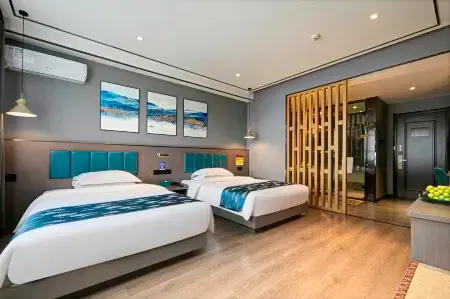 Hyatt Regency Jingle Jin Business Hotel Отели рядом с достопримечательностью «Народная больница Цзялу»