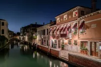 Excess Venice Boutique Hotel & Private Spa - Adults Only Отели рядом с достопримечательностью «Палаццо деи Камерлинги»