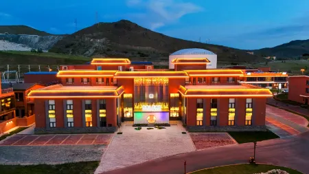 Cocoto Sea Stone Painting Life Hotel Отели рядом с достопримечательностью «The Koktokay No. three pit»