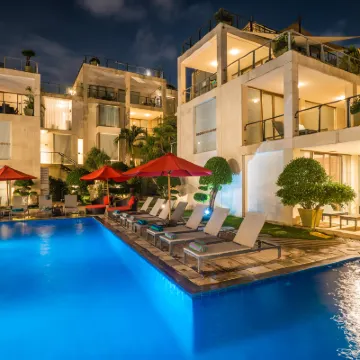 FuramaXclusive Ocean Beach Seminyak Bali Hotels near Double Six