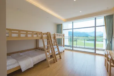 Childhood Pondside Homestay Hotels near Sirentong