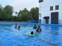 Forest Hot Springs Hotel - Swimmingpools