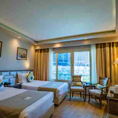 Sunrise Alex Avenue Hotel Rooms
