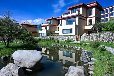 Art West Sichuan Cultural and Creative Garden (Ganzi store)