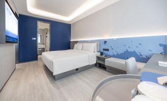 Taiyuan South Station South Central Light Residence Hotel