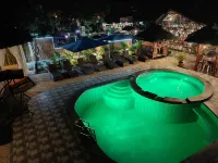 Hotel Oasis Port Barton - Beach