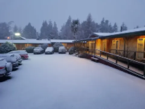 แพละโทลอดจ์ โรงแรมใน