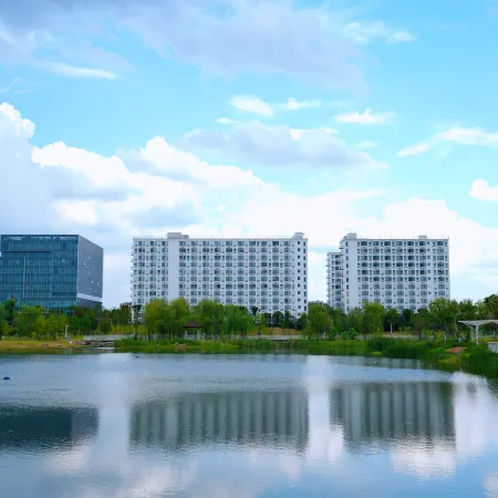 Yicheng Hotel (Changsha Huanghua Airport Branch) Отели в г. Чаншасянь