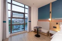 Ni Hao Hotel (Shucheng Meihe Road Kelaguangchang Plaza)