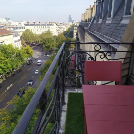 Hôtel Elysées Céramic Paris Отели рядом с достопримечательностью «Триумфальная арка»