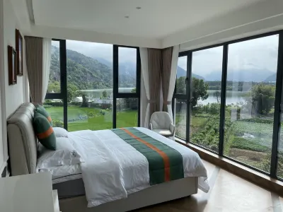 The Peak & Lake Tennis-Themed Resort Hotels near Yongjia Academy