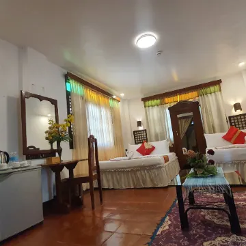 EVANGELINE BEACH RESORT