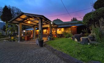 Sukapura Permai Hotel - Housity
