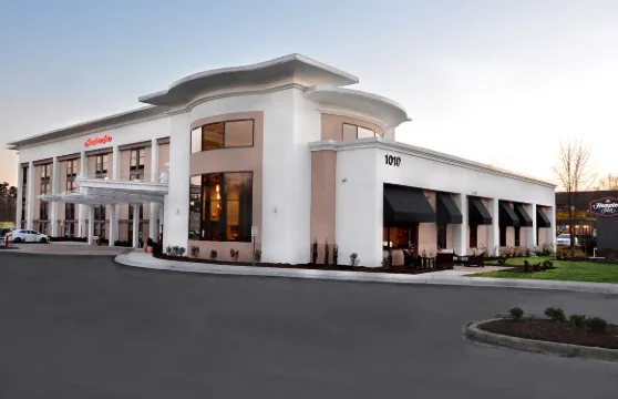 萊利/都林機場歡朋酒店