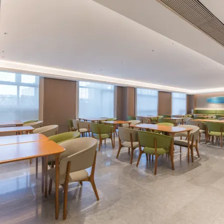 JI Hotel (Qingyuan Yingde Hotel)