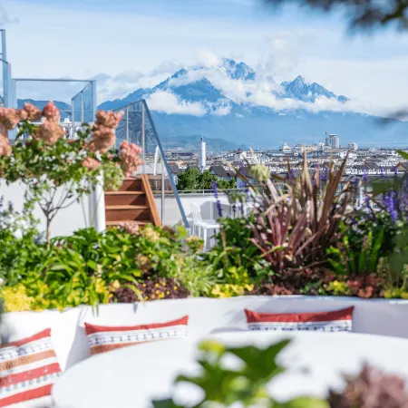 Deting Dianchali Tea Culture Hotel