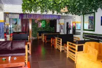 Mountaintop Suite and Apartment