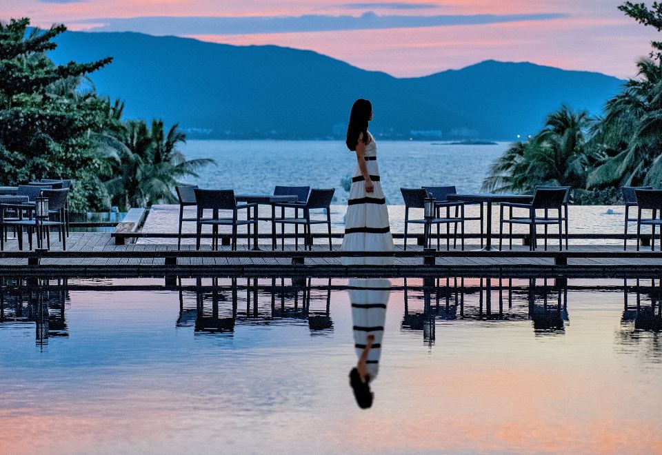 파크 하얏트 싼야 서니 베이 리조트의 로맨틱한 바