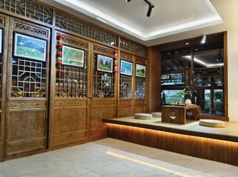 武夷山湛盧緣酒店（印象大紅袍劇場店）