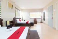 RedDoorz @ Teofila Lodge Hotels in Vigan