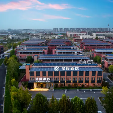 Starway Hotel (Kaifeng Lankao Sannong College Branch