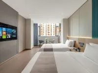 Xishuangbanna Xinya Holiday Hotel (JingHong Gao Zhuang Xi Shuang Jing Xingguang Night Market Branch) Hotels in Jinghong