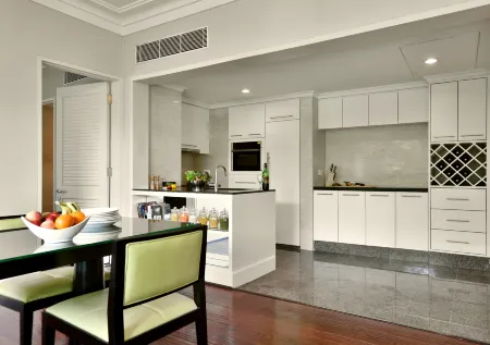 Lakeside Chalet, Mumbai - Marriott Executive Apartments