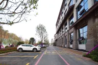 Jiangmao Mangu Hot Spring Resort Hotel - parking