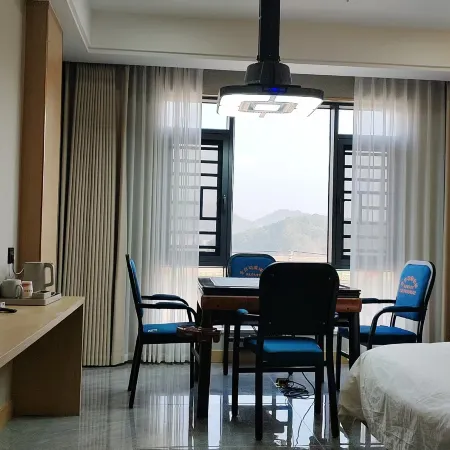 Zhensheng Hotel