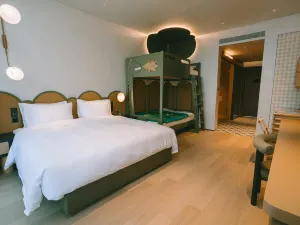 LONYATT HOTEL