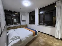 Huatingju Express Apartment (Liaoyang Baita Railway Station)