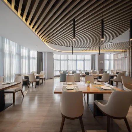 Rezen Hotel Huaxia Xiamen Отели рядом с достопримечательностью «Железнодорожный вокзал Сямынь»
