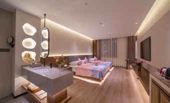 Floral Hotel·Ancient City Mufu Hotel (Lijiang Old Town South Gate Zhongyi Market)