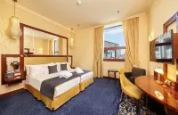 Occidental Praha Wilson Hotels near Opatov - Art library