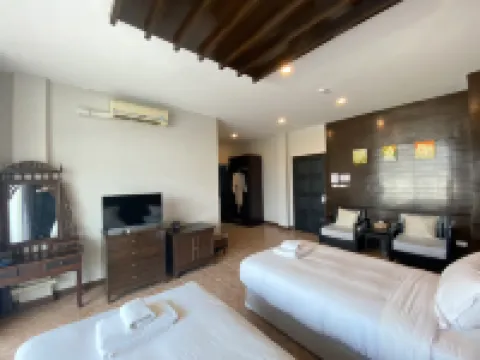 Anantaya Chiangmai Boutique Hotel ルンペーン寺周辺のホテル