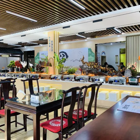 Moran Hotel (Yishui Oriental Shopping Centre Chang'an Middle Road Branch)