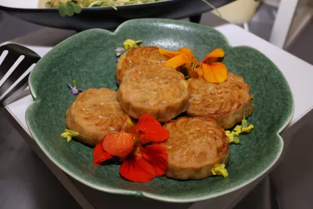 Tometal Hotel Отели рядом с достопримечательностью «Ботанический и зоологический сад «Цимбазаза»»