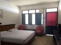 Darma Agung Beach Hotel Parapat