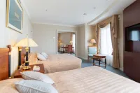 Authent Hotel Otaru Hotels near ساعة أوتارو البخارية