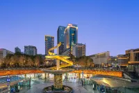 Rushi (Chaowa) Hotel (Chengdu Chunxi Road Tianfu Square Subway Station) Hotels in 