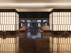 Fenghuangliuyuan Garden Hotel