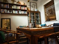 Yining Floating Life Homestay (Yining Airport & Railway Station Branch)